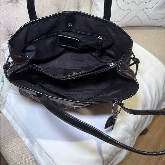 Coach Leopard Print Tote Bag – Purple & Brown Cheetah, Patent Trim, F25281 - Picture 6 of 11